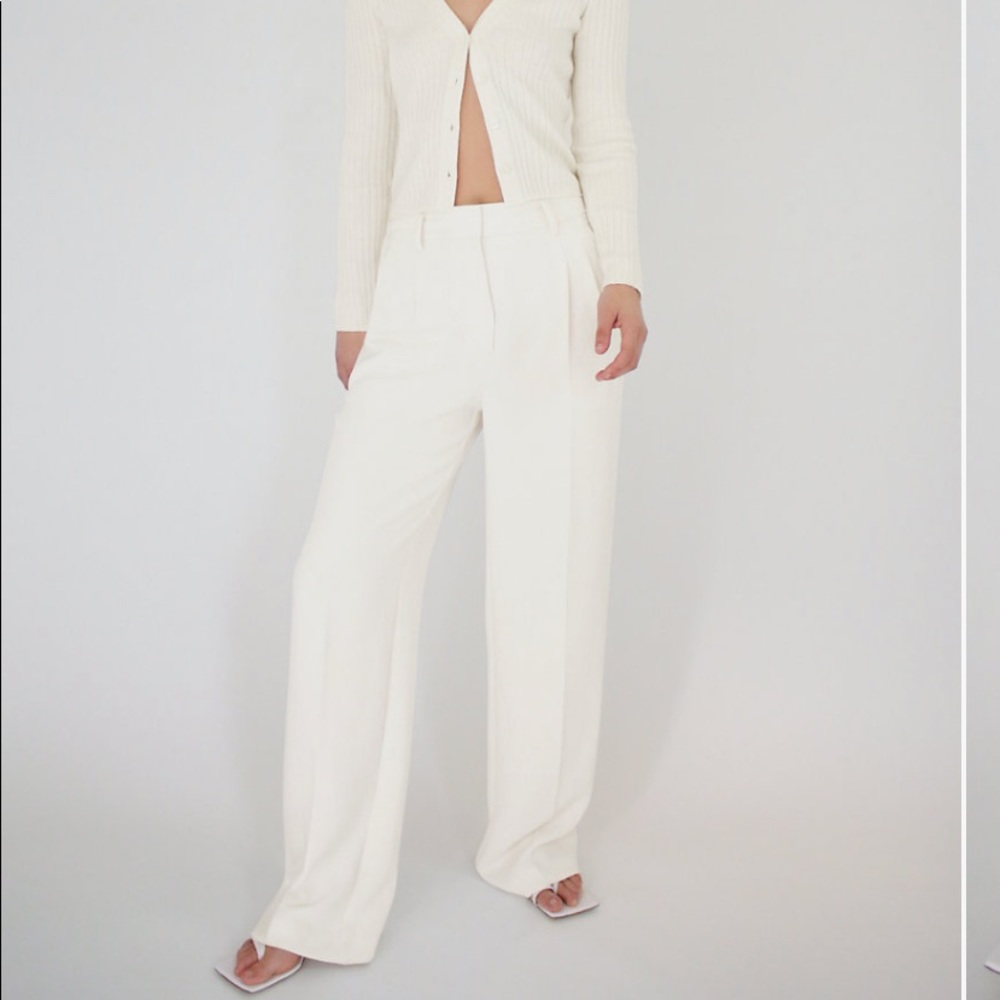 NWT Aritizia effortless pants